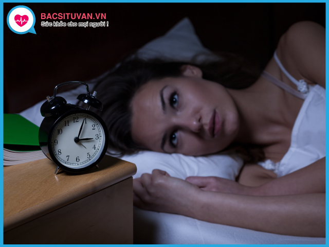 Khó ngủ, mất ngủ, ngủ không sâu giấc liên quan đến tình trạng canxi bị thiếu